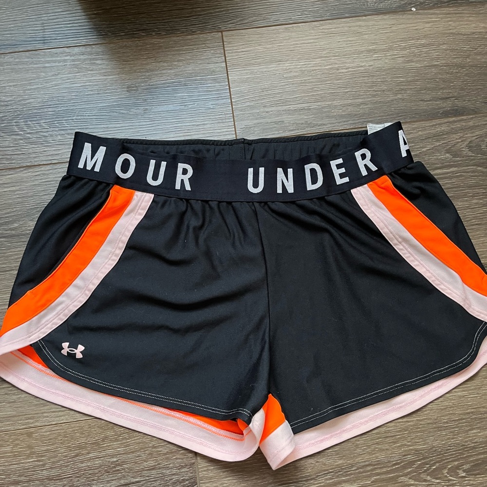 Womans Under Armour shorts